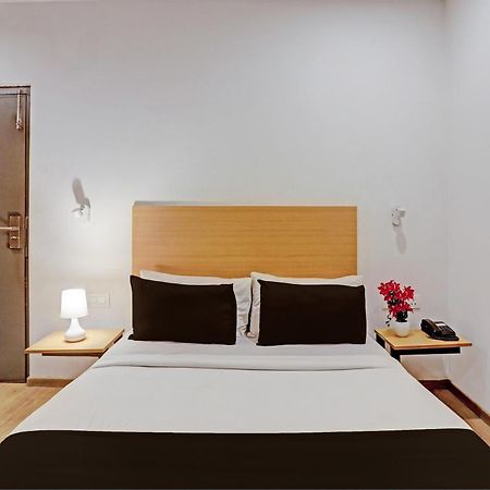 Townhouse Near Secunderabad Railway Station, Yashoda Hospital, Patny Centre Екстер'єр фото
