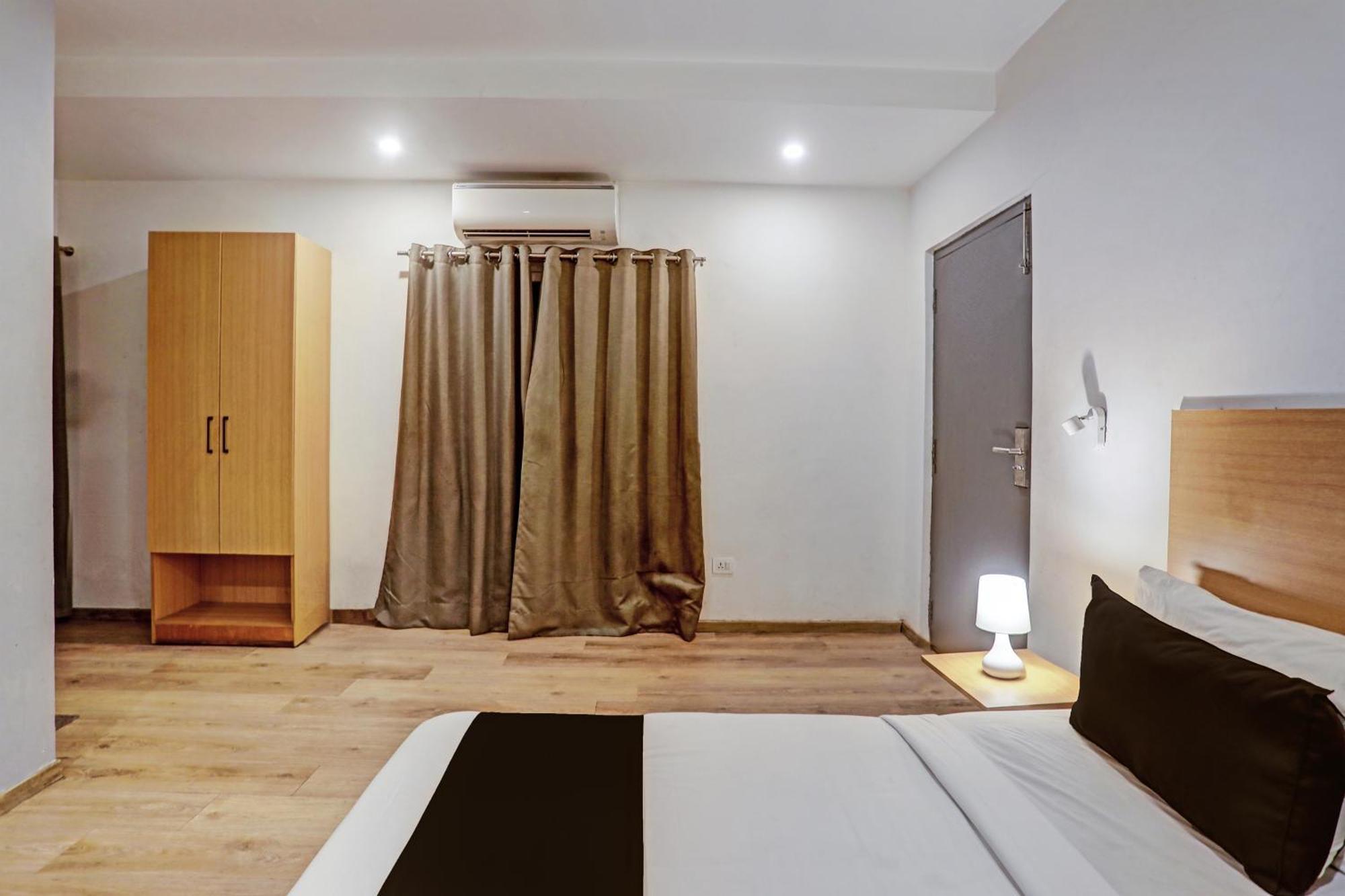 Townhouse Near Secunderabad Railway Station, Yashoda Hospital, Patny Centre Екстер'єр фото
