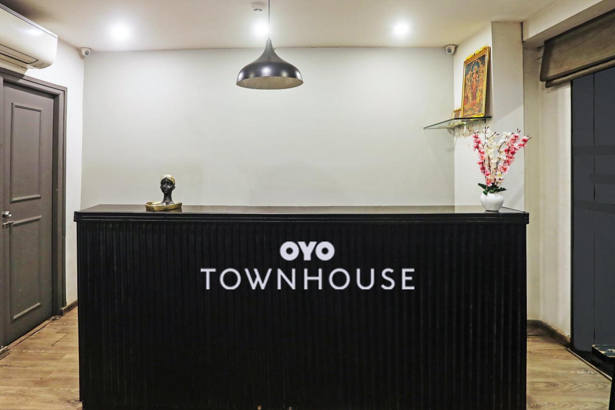Townhouse Near Secunderabad Railway Station, Yashoda Hospital, Patny Centre Екстер'єр фото